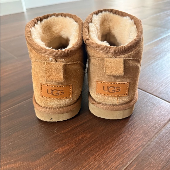 UGG Mini boot - Picture 2 of 2